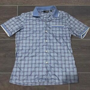 Medium Blue plaid short sleeve button up shirt nice color way